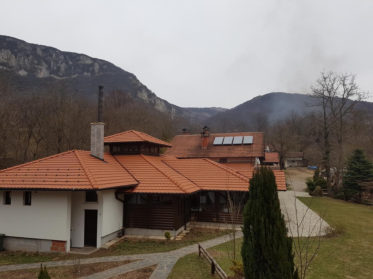 Vodopad Lisine Bed and Breakfast Strmosten Buitenkant foto