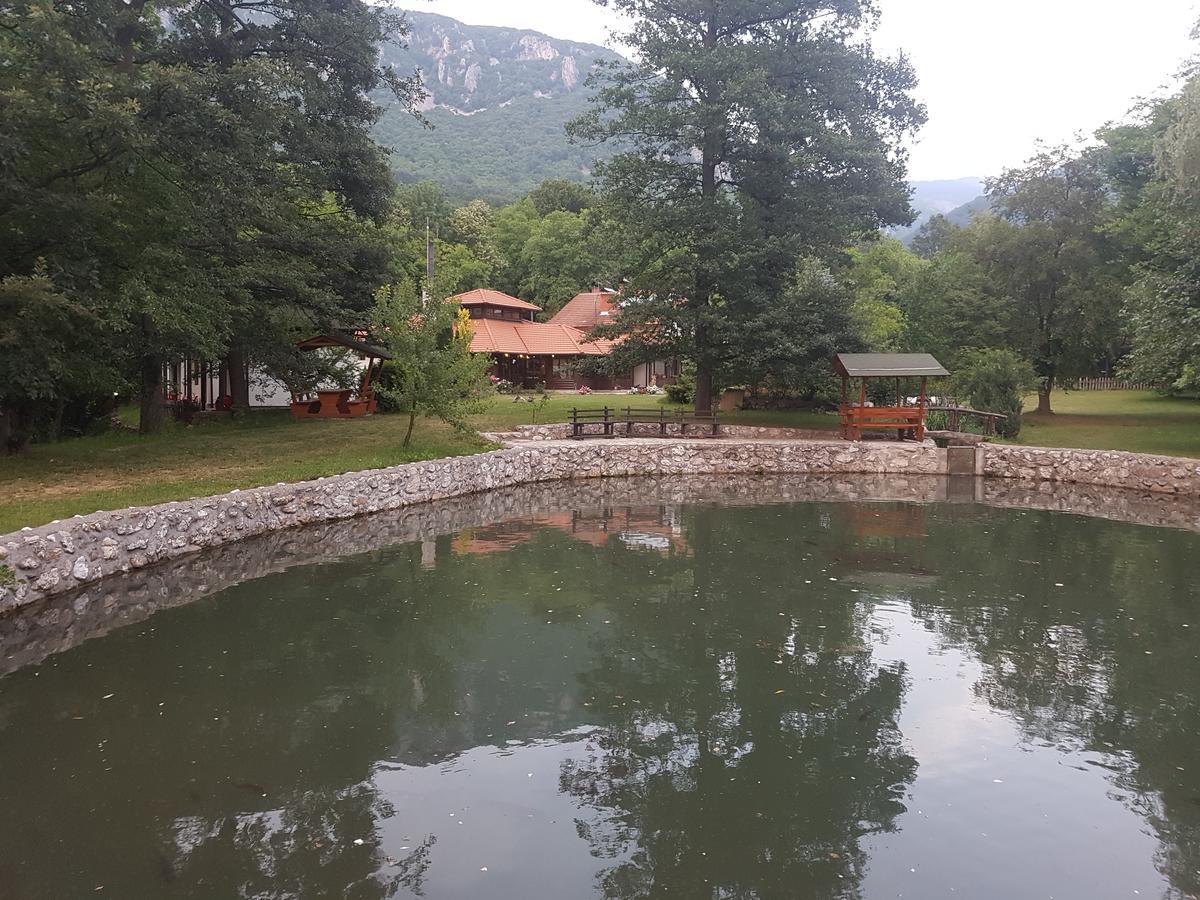 Vodopad Lisine Bed and Breakfast Strmosten Buitenkant foto